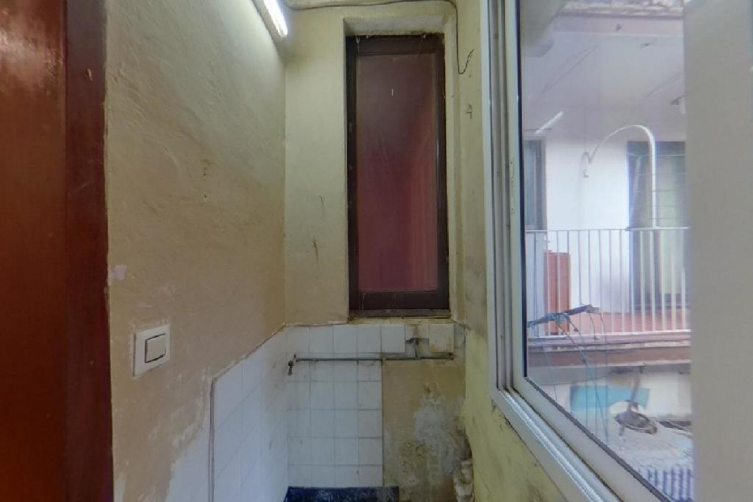 till salu lägenhet Ciutat Vella-Raval Barcelonès 3