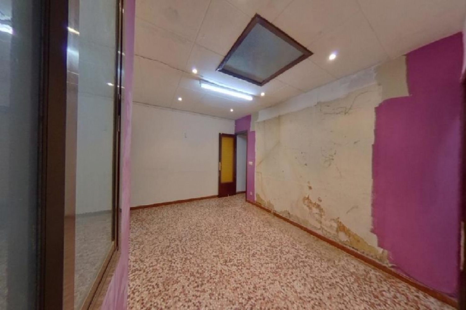  till salu lägenhet Ciutat Vella-Raval Barcelonès 1