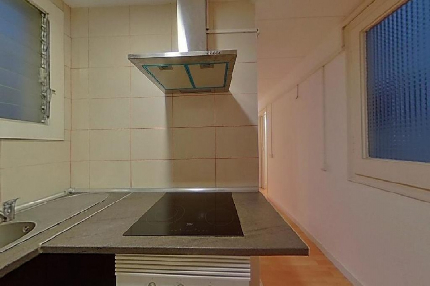  till salu lägenhet Ciutat Vella-Raval Barcelonès 5