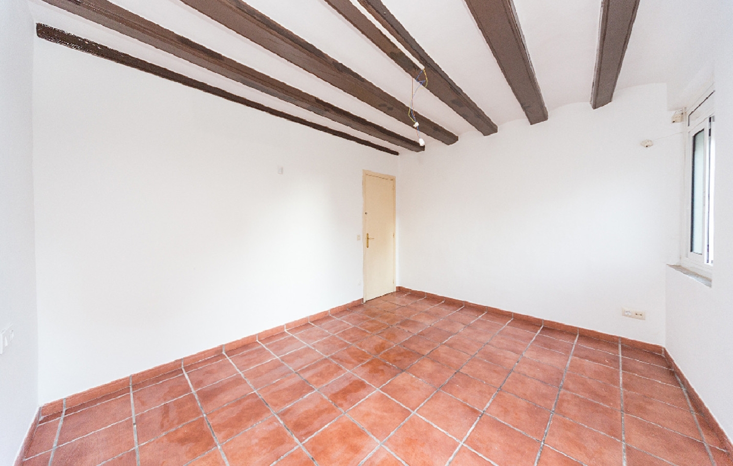  till salu lägenhet Ciutat Vella-Raval Barcelonès 8