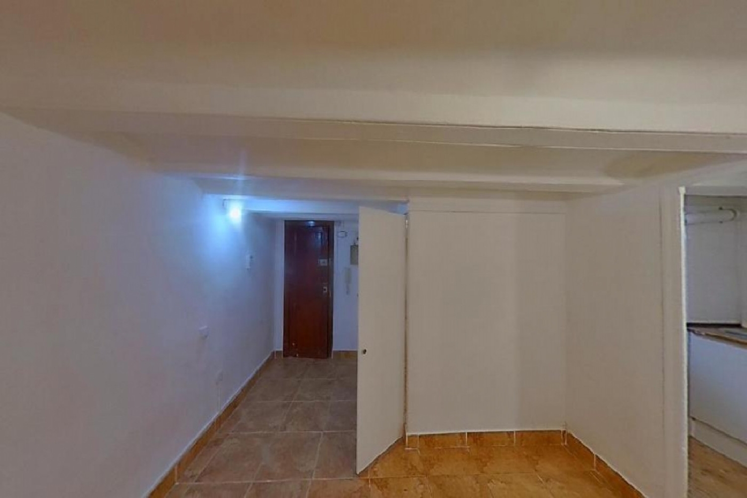  till salu lägenhet Ciutat Vella-Raval Barcelonès 8
