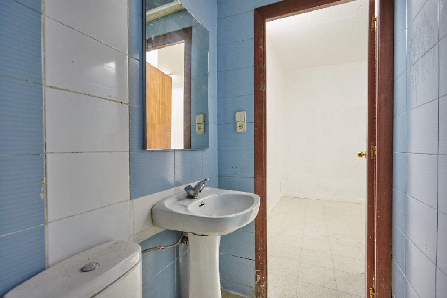  till salu lägenhet Ciutat Vella-Raval Barcelonès 5