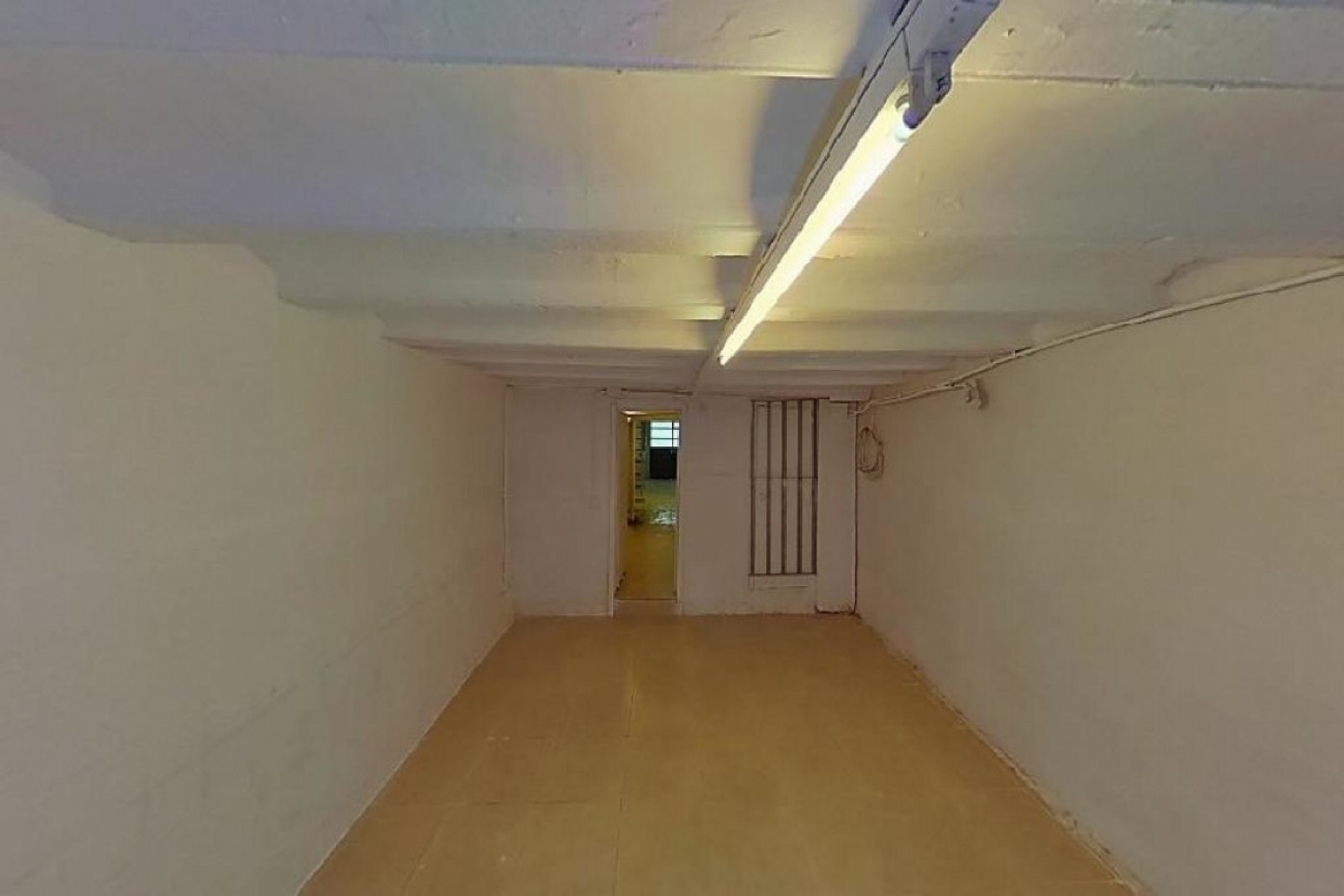 till salu lägenhet Ciutat Vella-Raval Barcelonès 8