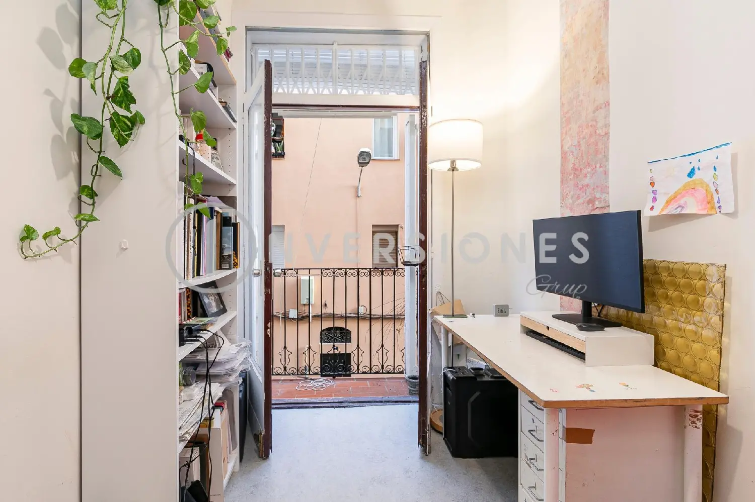 till salu lägenhet Ciutat Vella-Raval Barcelonès 2