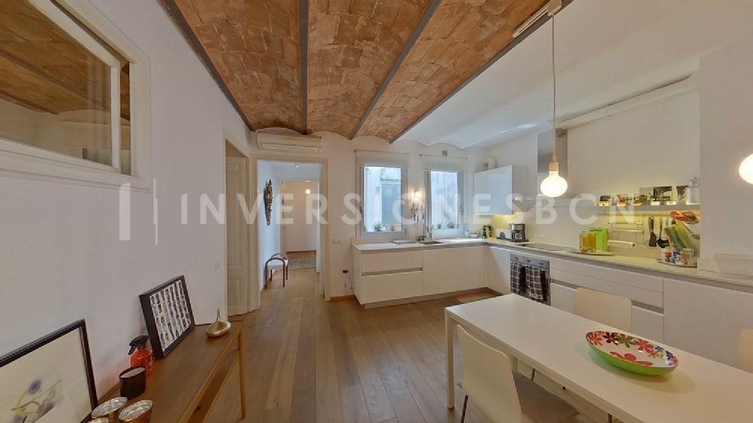  till salu lägenhet Ciutat Vella-Raval Barcelonès 8