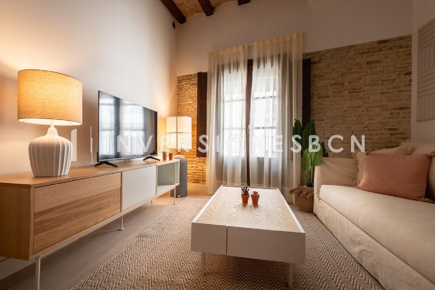  till salu lägenhet Ciutat Vella-Raval Barcelonès 4