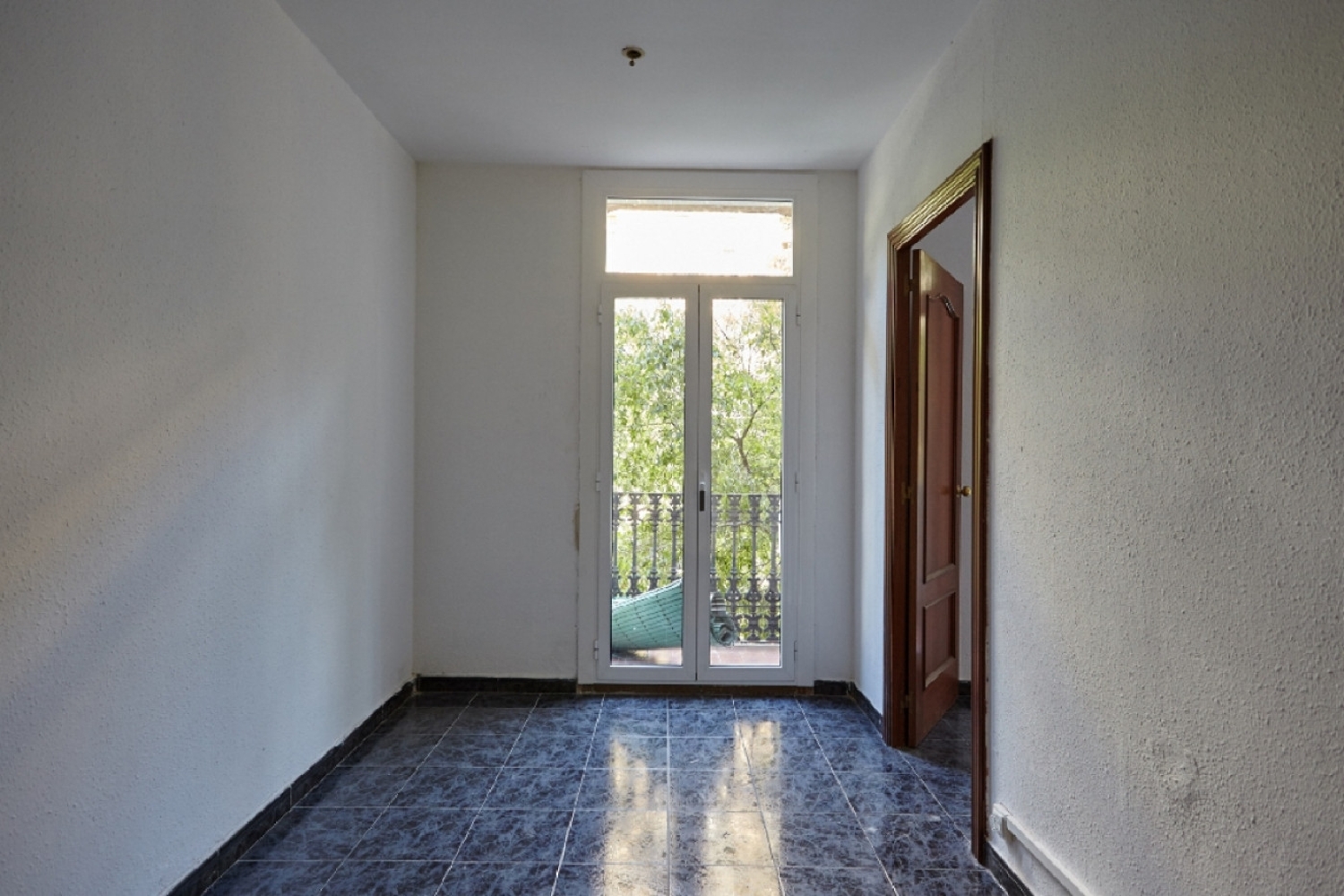  till salu lägenhet Eixample-Sant Antoni Barcelonès 7