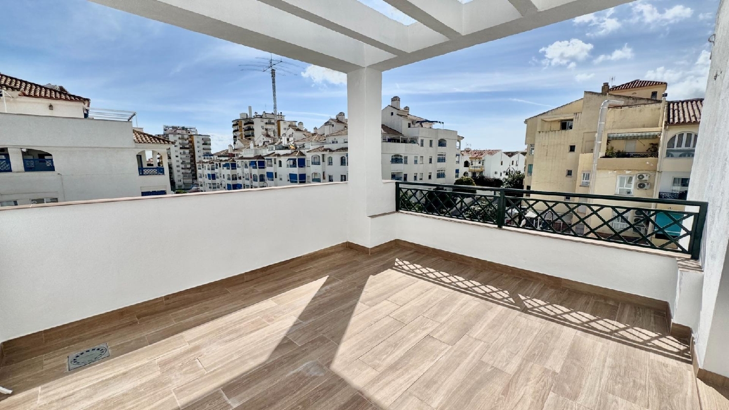 till salu lägenhet La Sierrezuela Costa Del Sol Occidental 2