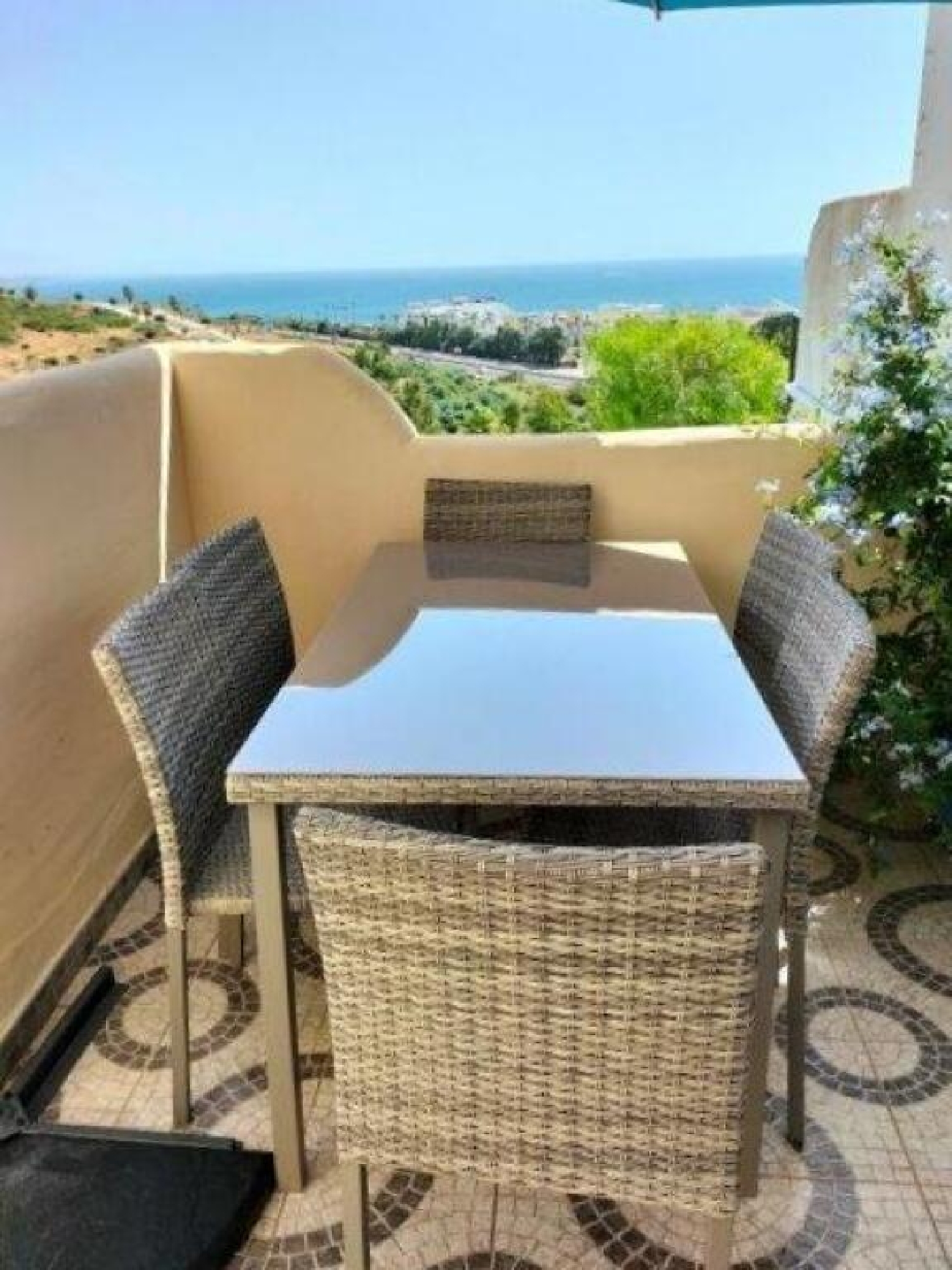 till salu lägenhet Bahía De Casares Costa Del Sol Occidental 2