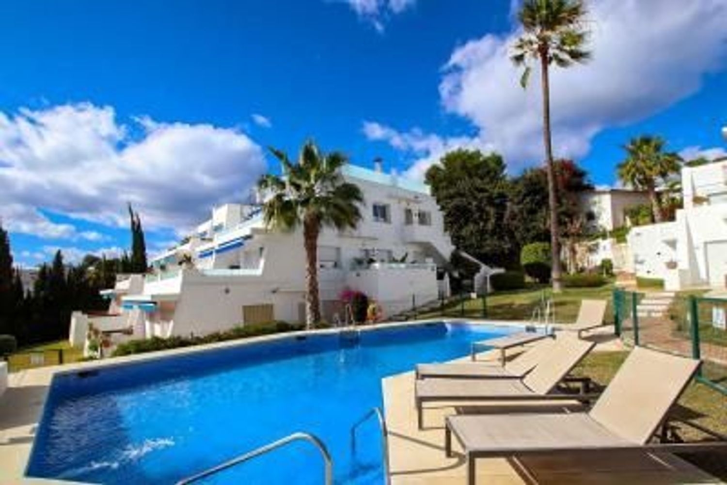till salu lägenhet Puerto Banús Costa Del Sol Occidental 3