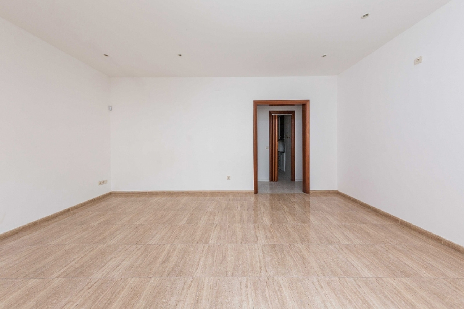  till salu lägenhet L'hospitalet De Llobregat Centre Barcelonès 5