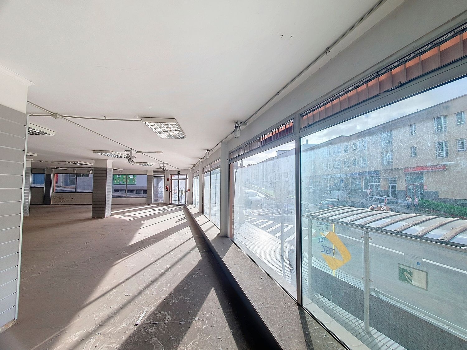 till salu byggnad Anzofe Y El Salon Área Norte 3