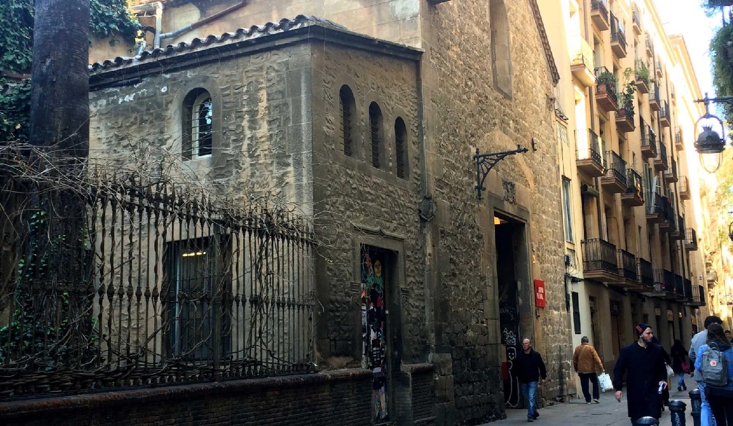 till salu byggnad Ciutat Vella-Raval Barcelonès 2