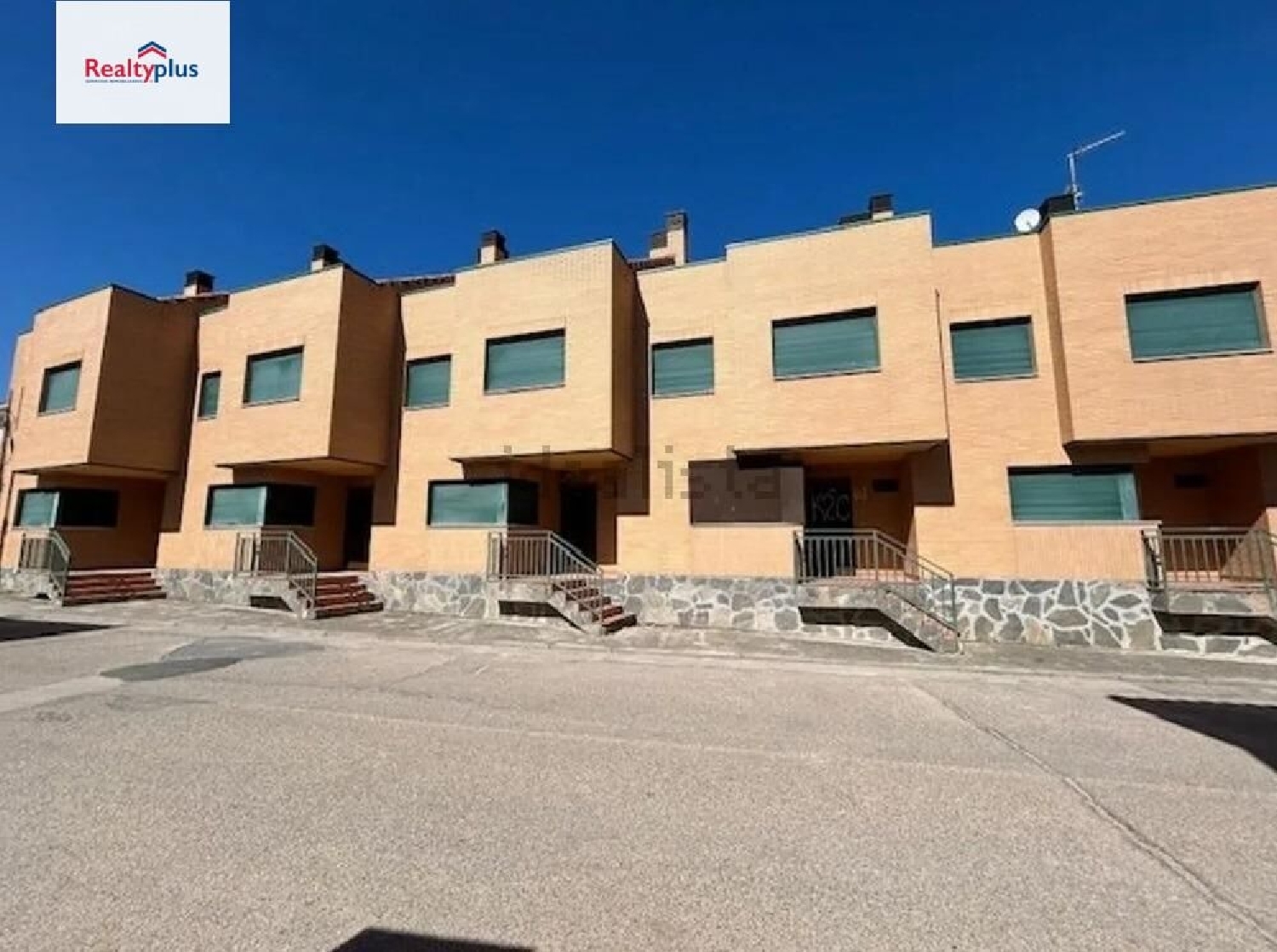 till salu byggnad Sotoalberche Torrijos 2