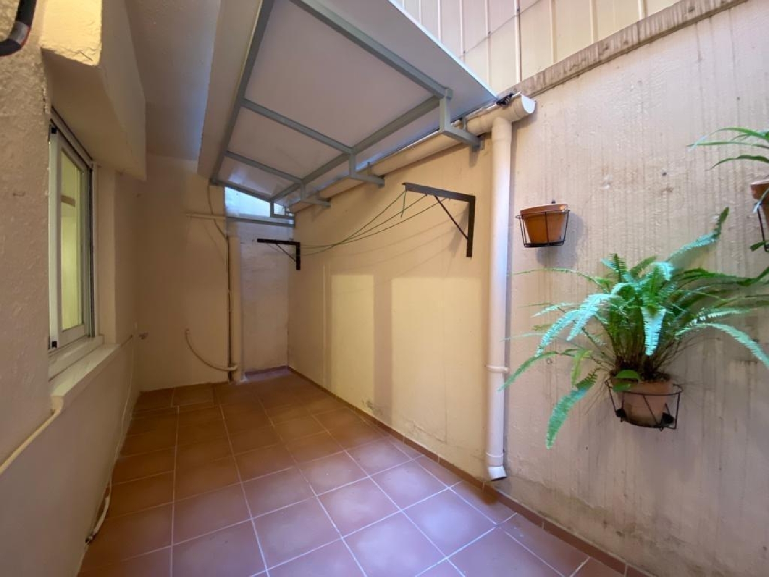 till salu byggnad Horta Guinardó-Sant Genís Dels Agudells Barcelonès 2
