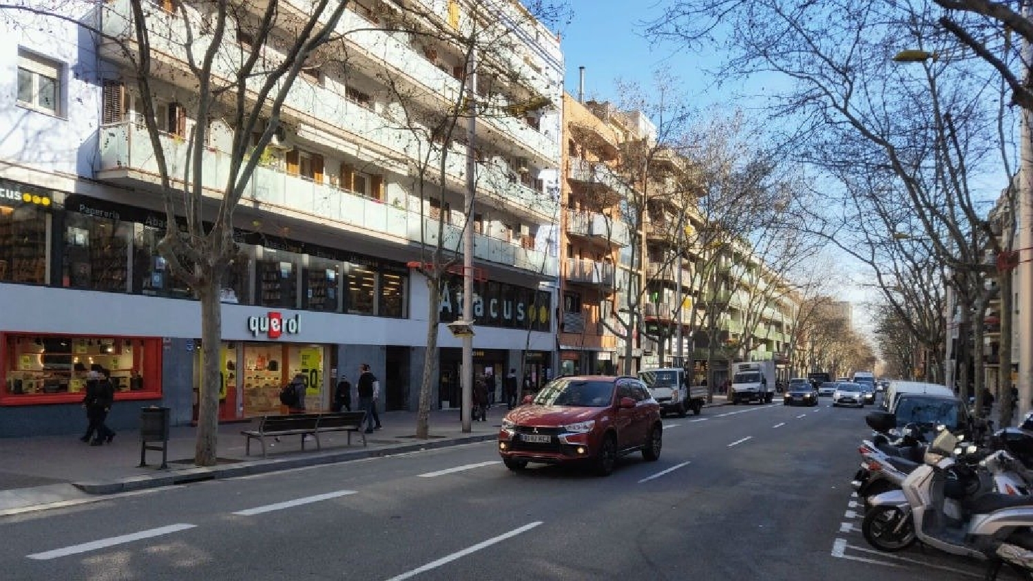  till salu byggnad Nou Barris-Porta Barcelonès 5