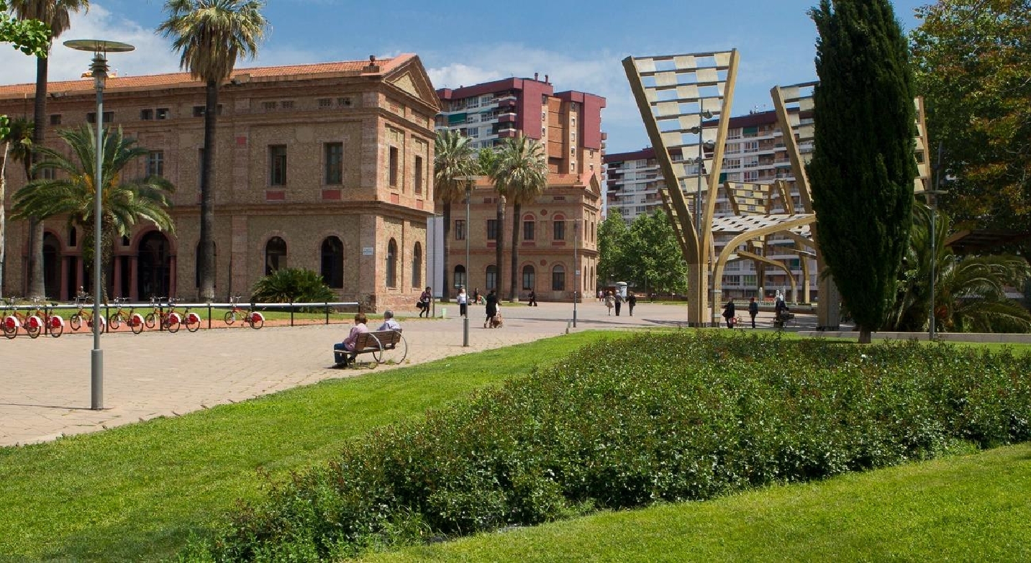  till salu byggnad Nou Barris-Turó De La Peira-Can Peguera Barcelonès 4