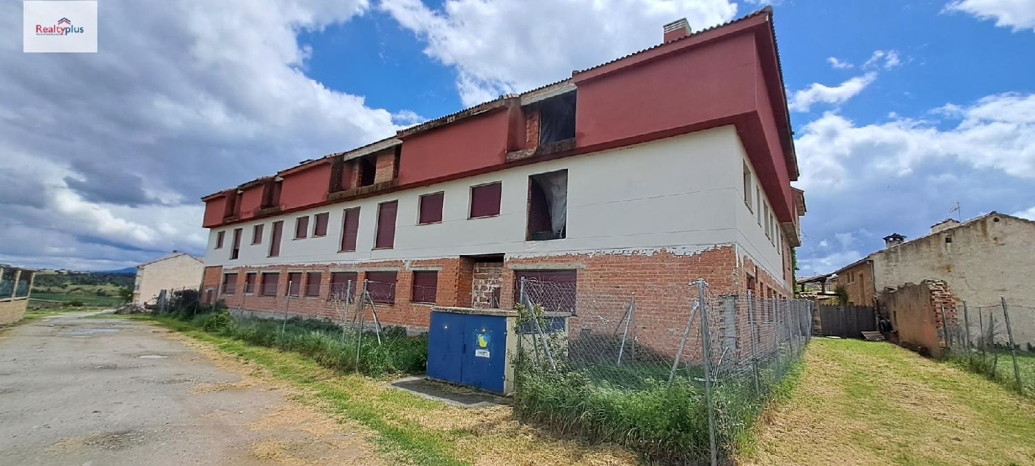  till salu byggnad Tizneros Segovia Sur 1