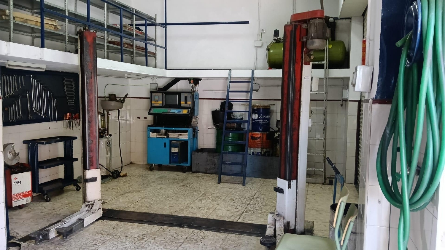 till salu kommersiell Alminares Vega De Granada 2