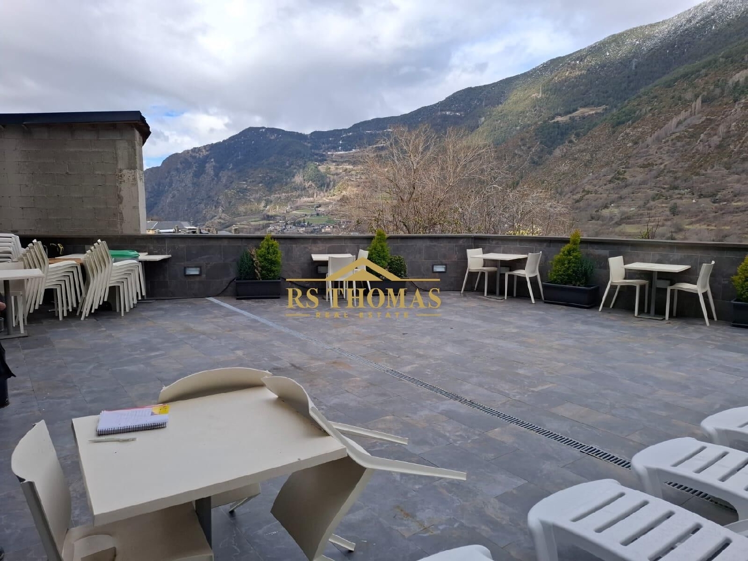  till salu kommersiell El Pas De La Casa Encamp 4