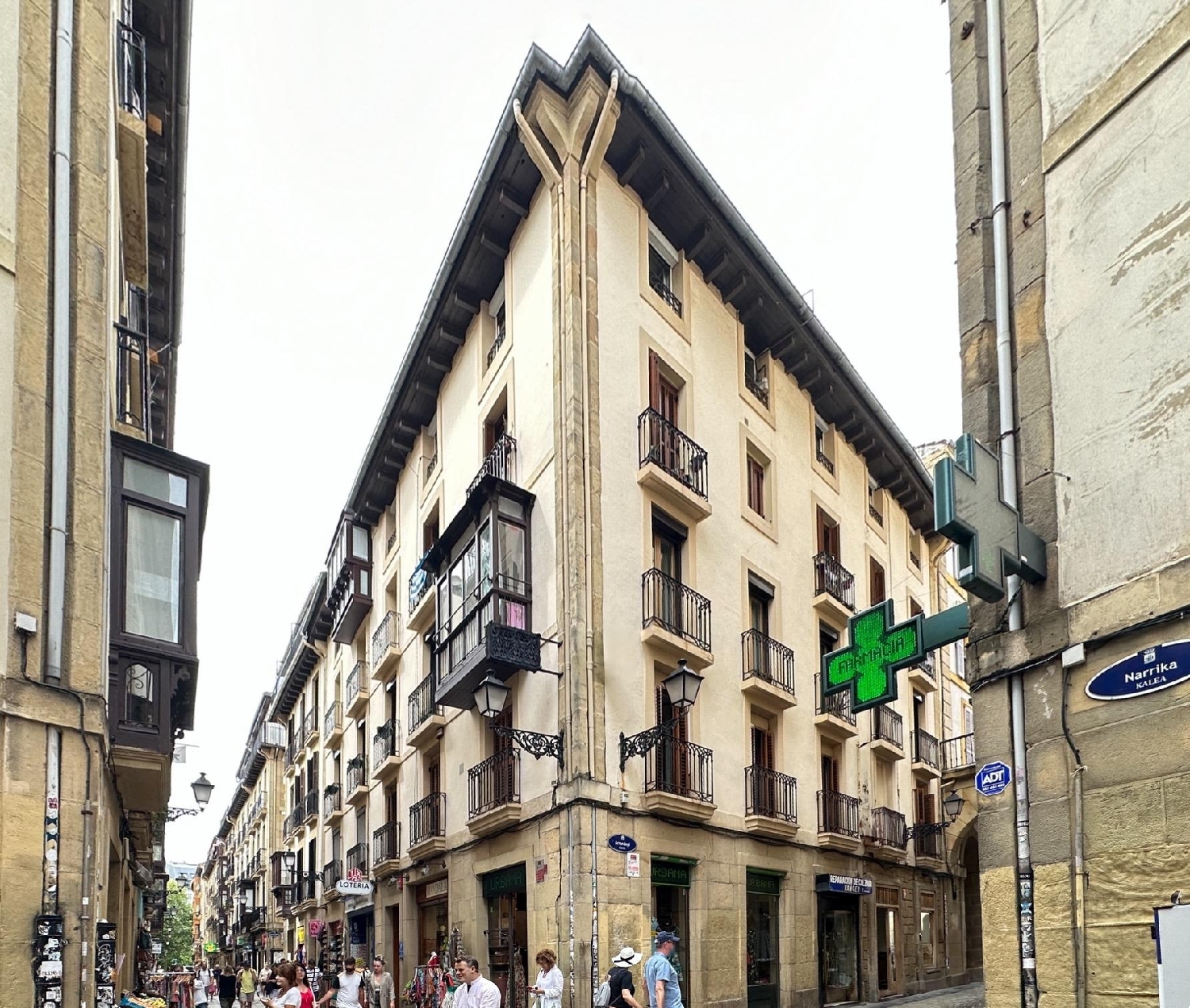 till salu kommersiell Parte Vieja 20003 Donostialdea 2