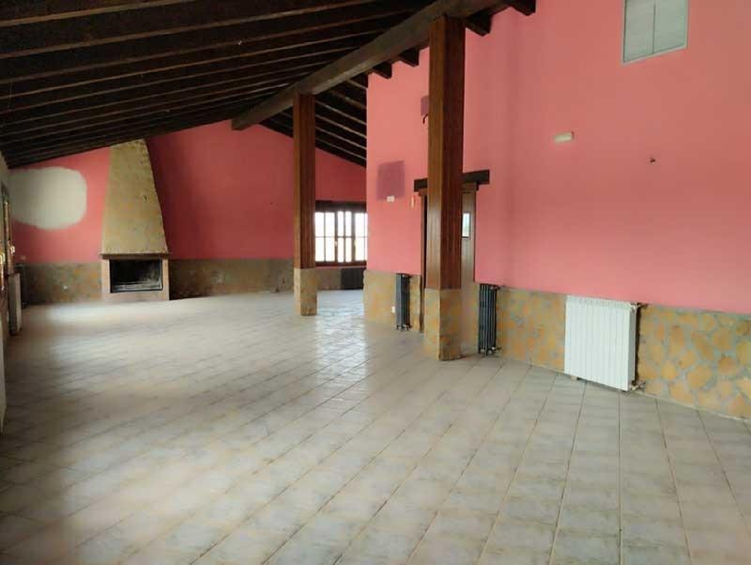 till salu kommersiell Romanos Campo De Daroca 3