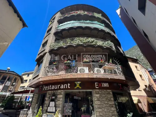 Andorra La Vella Andorra La Vella kommersiell foto 6205273