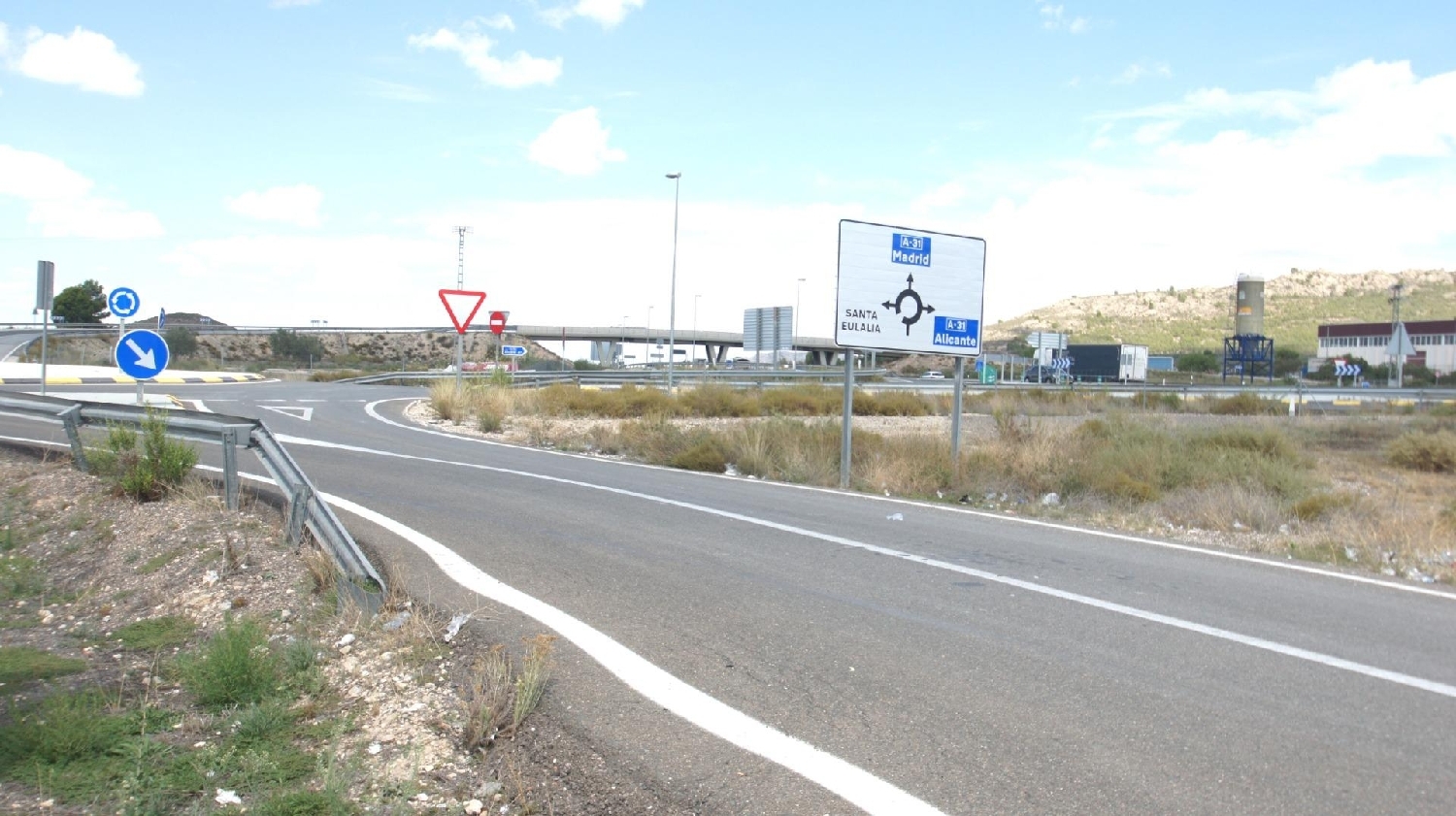 till salu kommersiell Santa Eulalia Alt Vinalopó 2