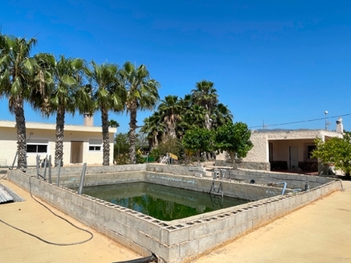 La Estación Baix Vinalopó hus på landet foto 6233999