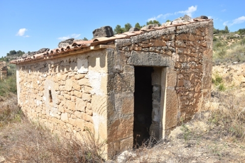 Cuevas De Almudén Cuencas Mineras hus på landet foto 6215186