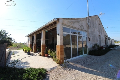 Las Bayas Baix Vinalopó hus på landet foto 6226814