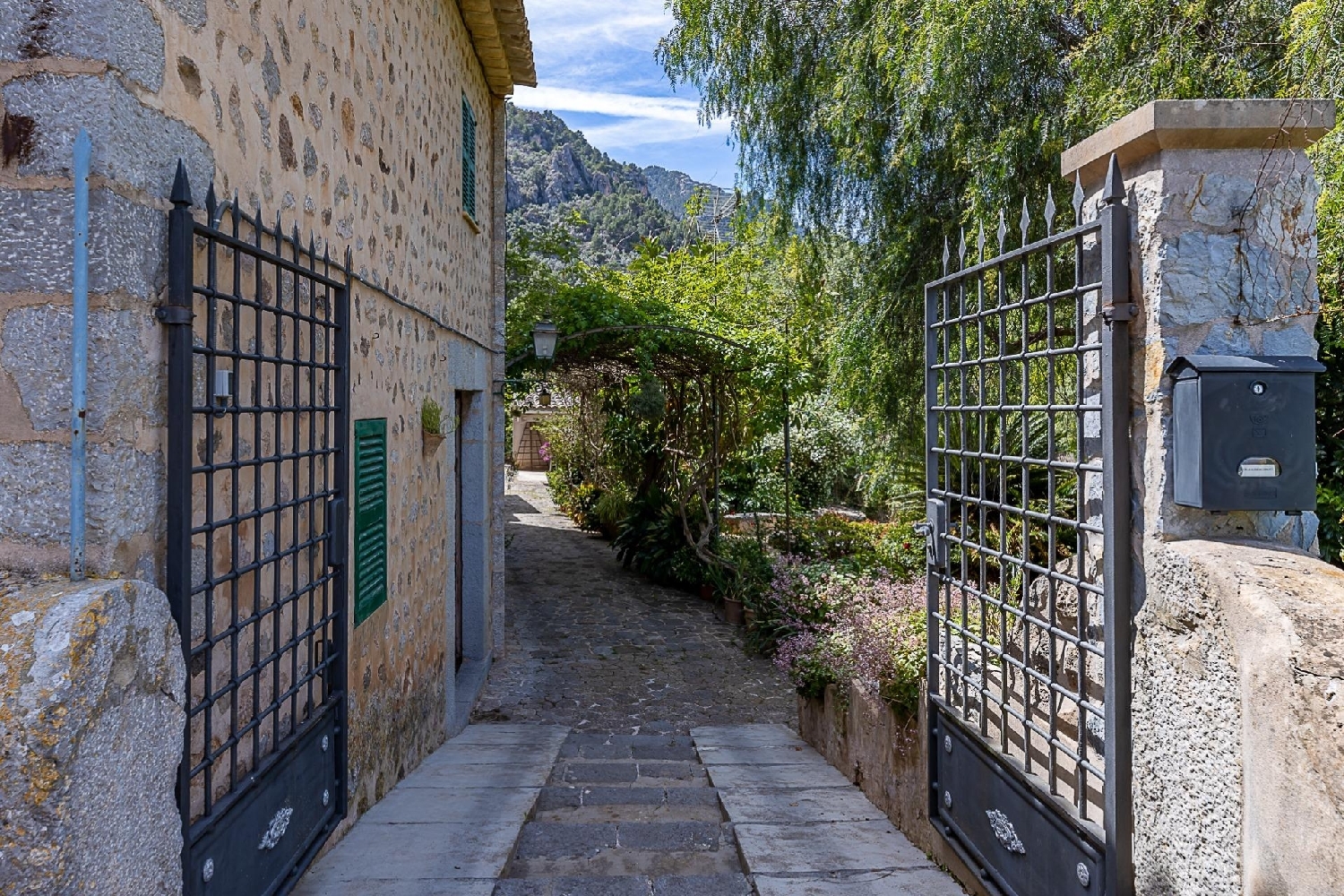till salu hus på landet L'horta Tramuntana 2