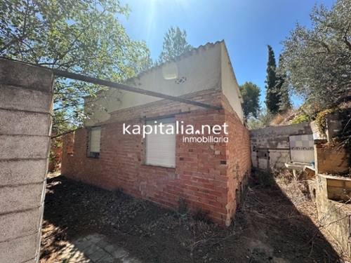Urbanitzacio Les Aigües Vall D''albaida hus på landet foto 6224554