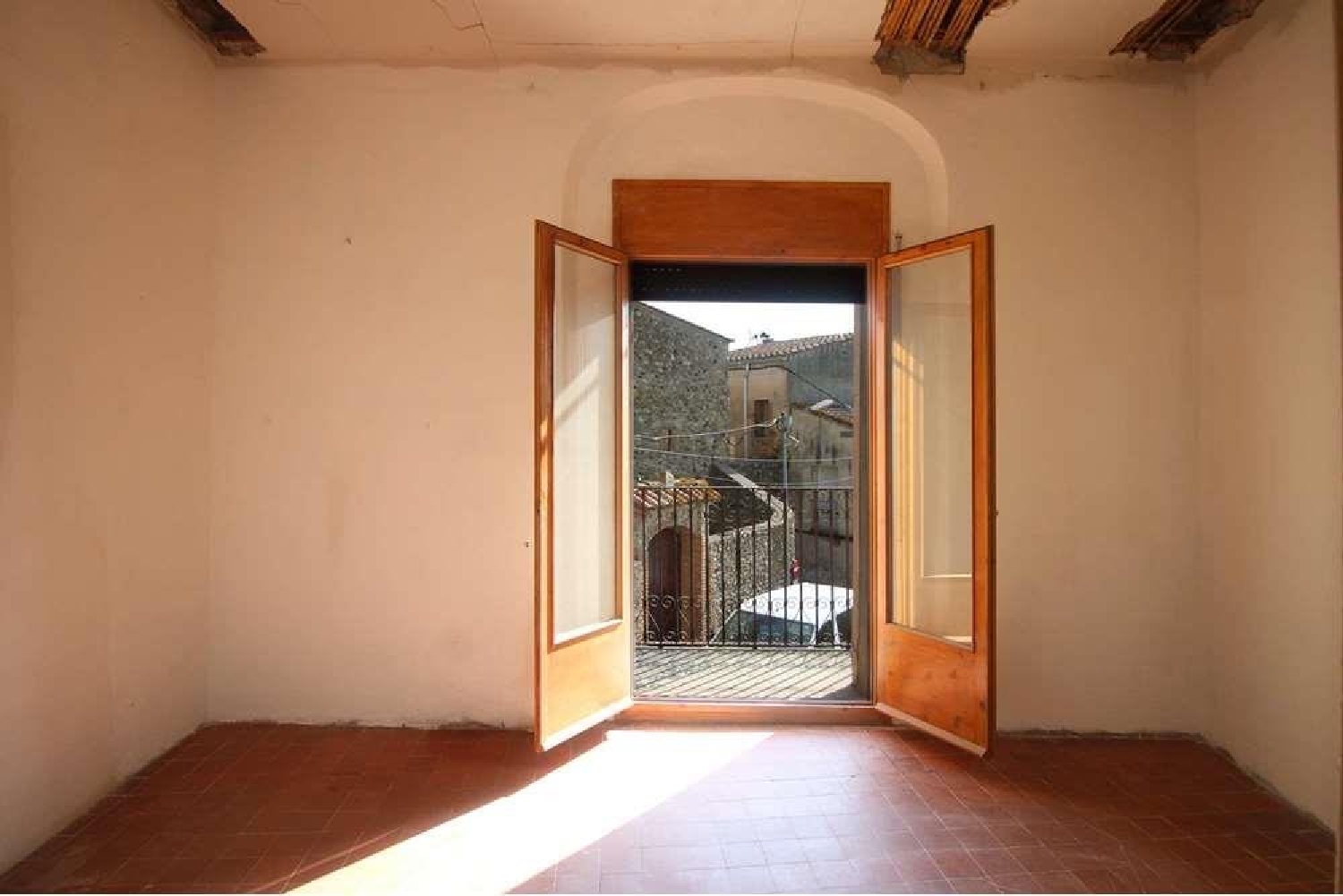  till salu hus på landet Vilartoli Alt Empordà 4