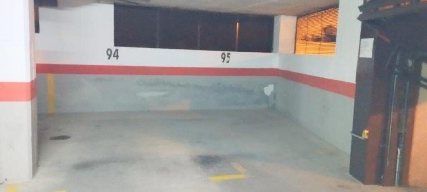 till salu garage San Luis De Sabinillas Costa Del Sol Occidental 1
