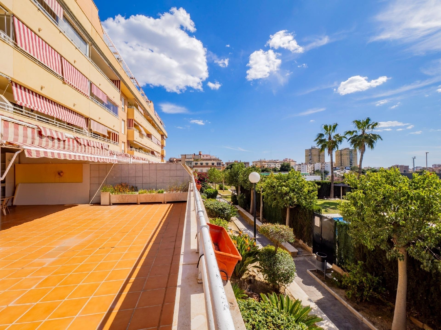 till salu bottenvåning Colmenarejo Málaga-Costa Del Sol 2