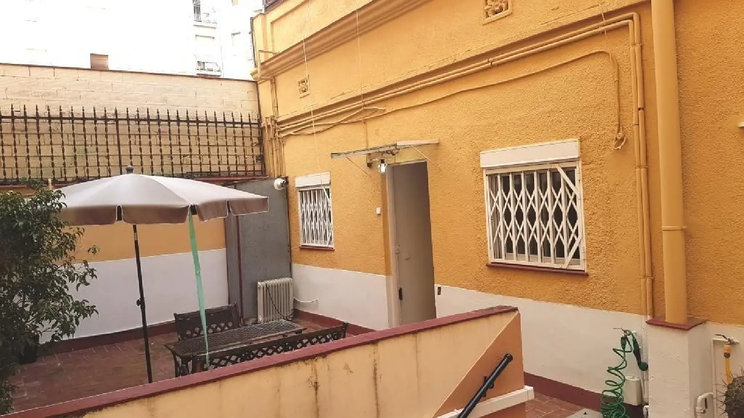 till salu bottenvåning Horta Guinardó-Carmel Barcelonès 3