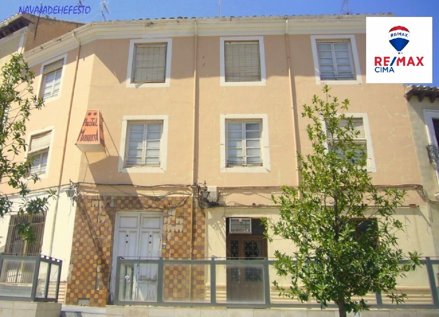 till salu hotell Baza Baza 2