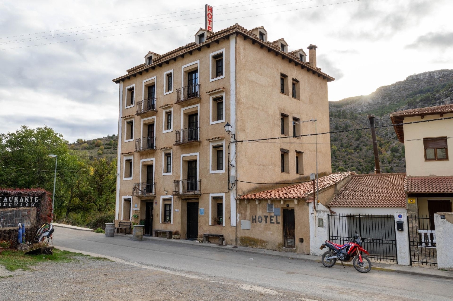 till salu hotell Camarena De La Sierra Gúdar-Javalambre 2