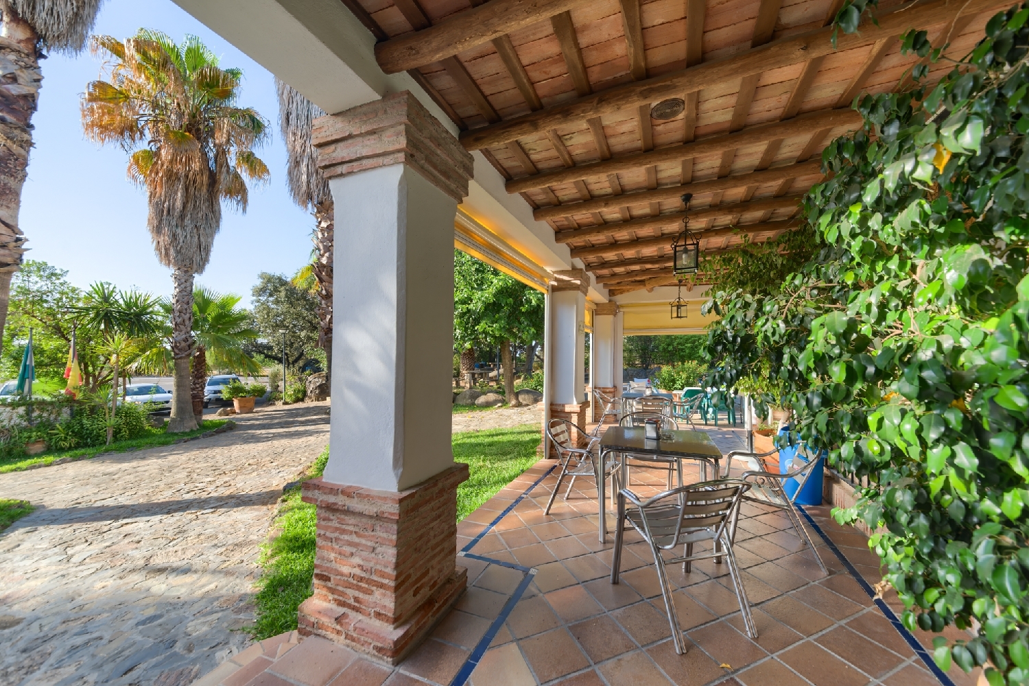  till salu hotell El Pedroso Sierra Norte 1