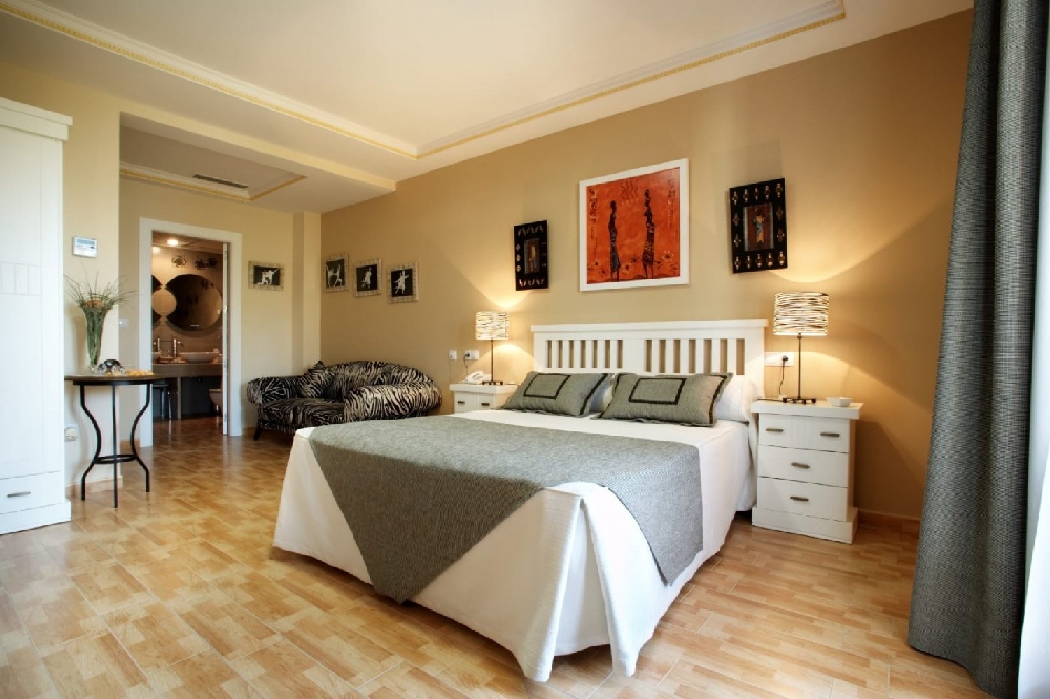 till salu hotell Els Montesinos Vinalopó Mitjà 2