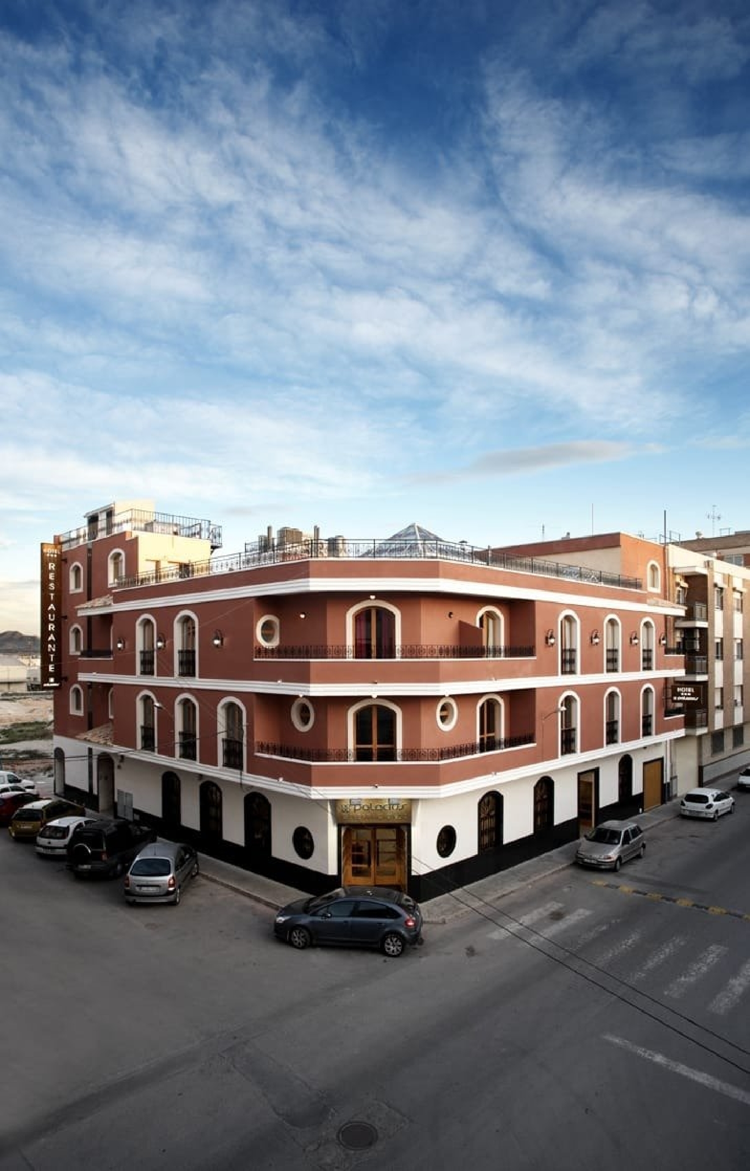  till salu hotell Els Montesinos Vinalopó Mitjà 1