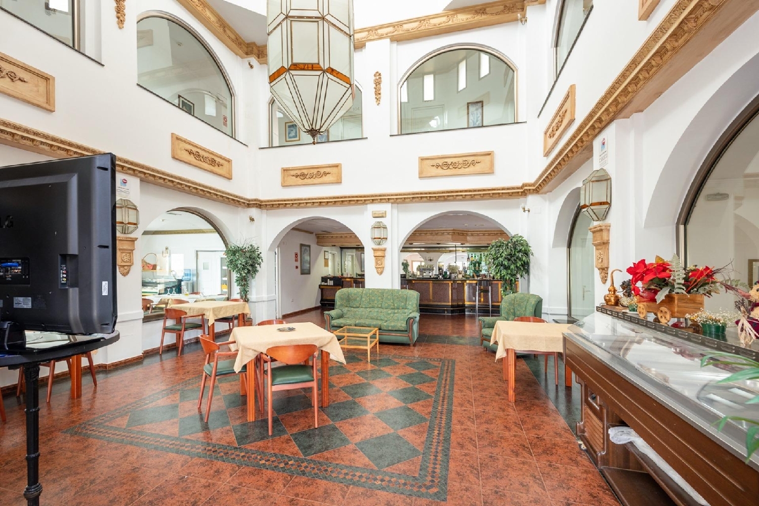  till salu hotell Loreto Loja 7