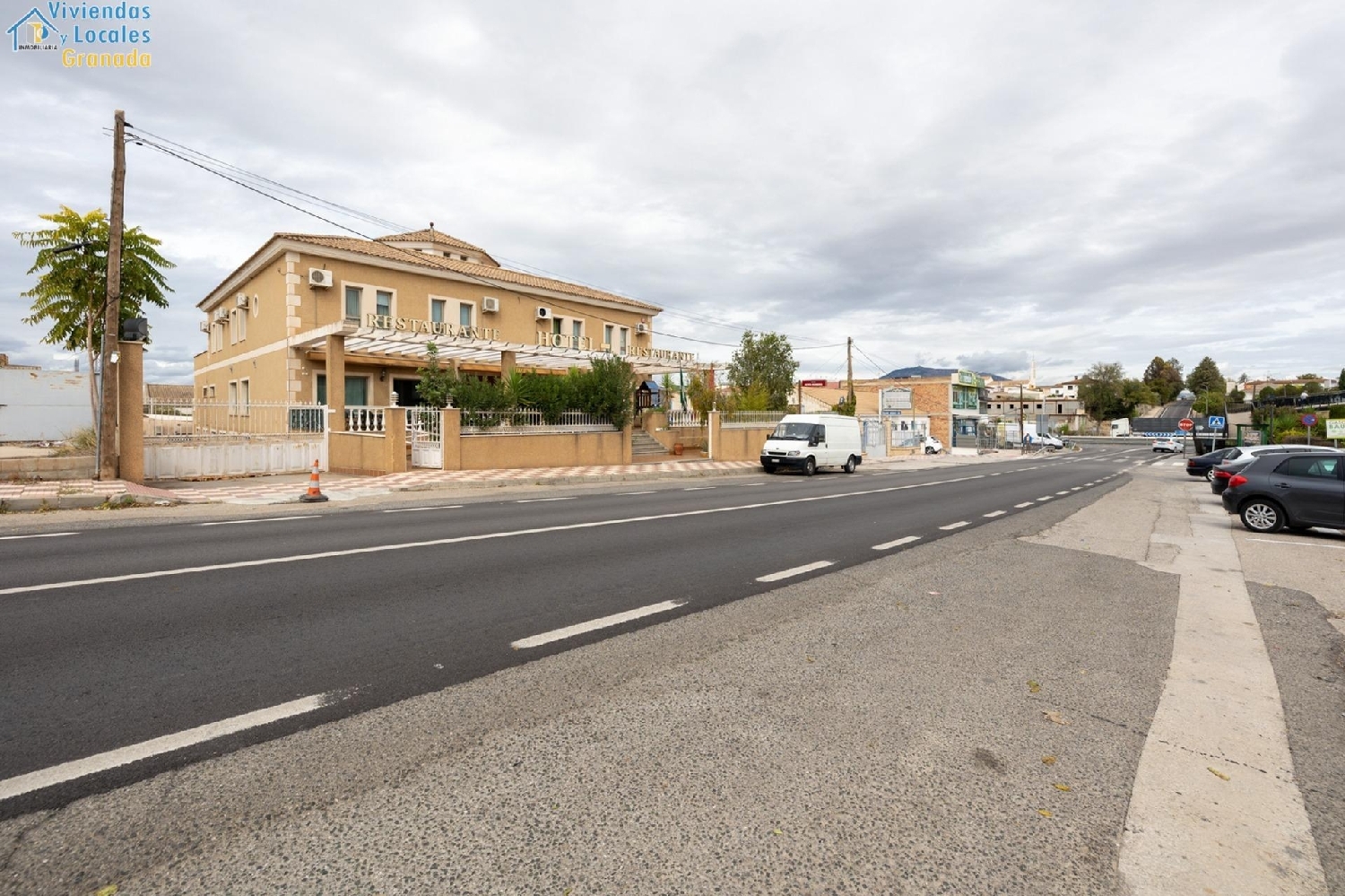  till salu hotell Moraleda De Zafayona Loja 1