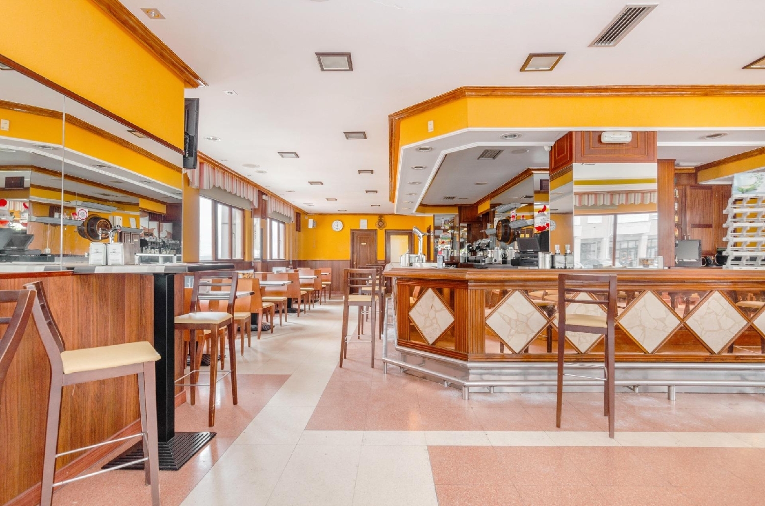 till salu hotell Obona Narcea 3