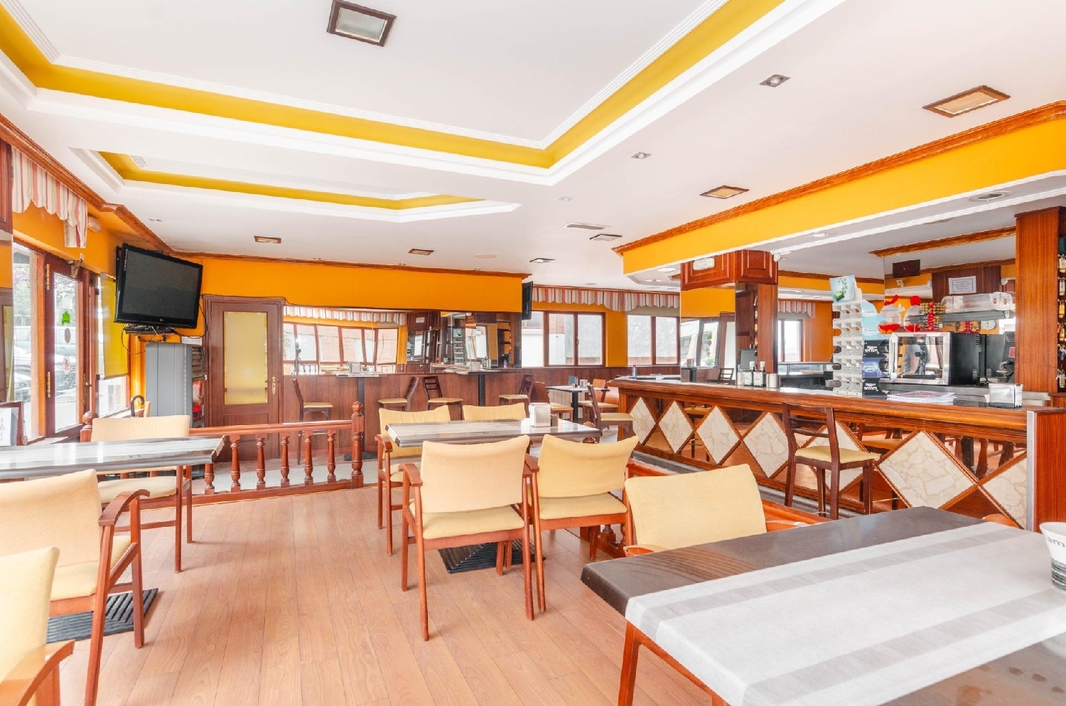  till salu hotell Obona Narcea 4