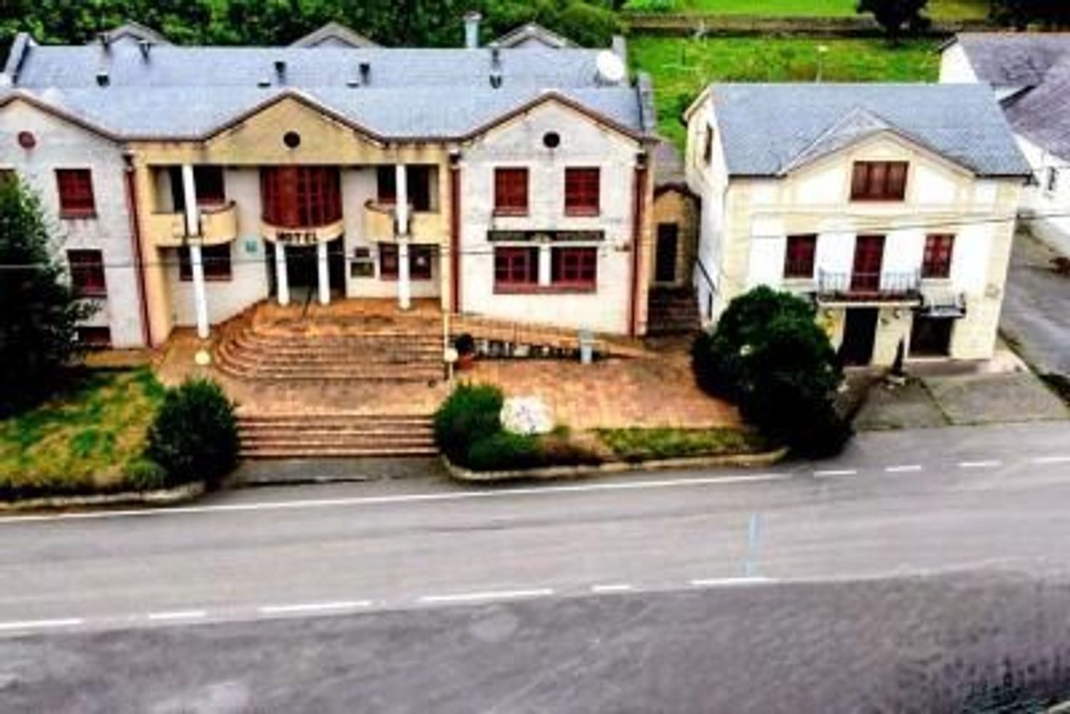 till salu hotell Polavieja Eo-Navia 2