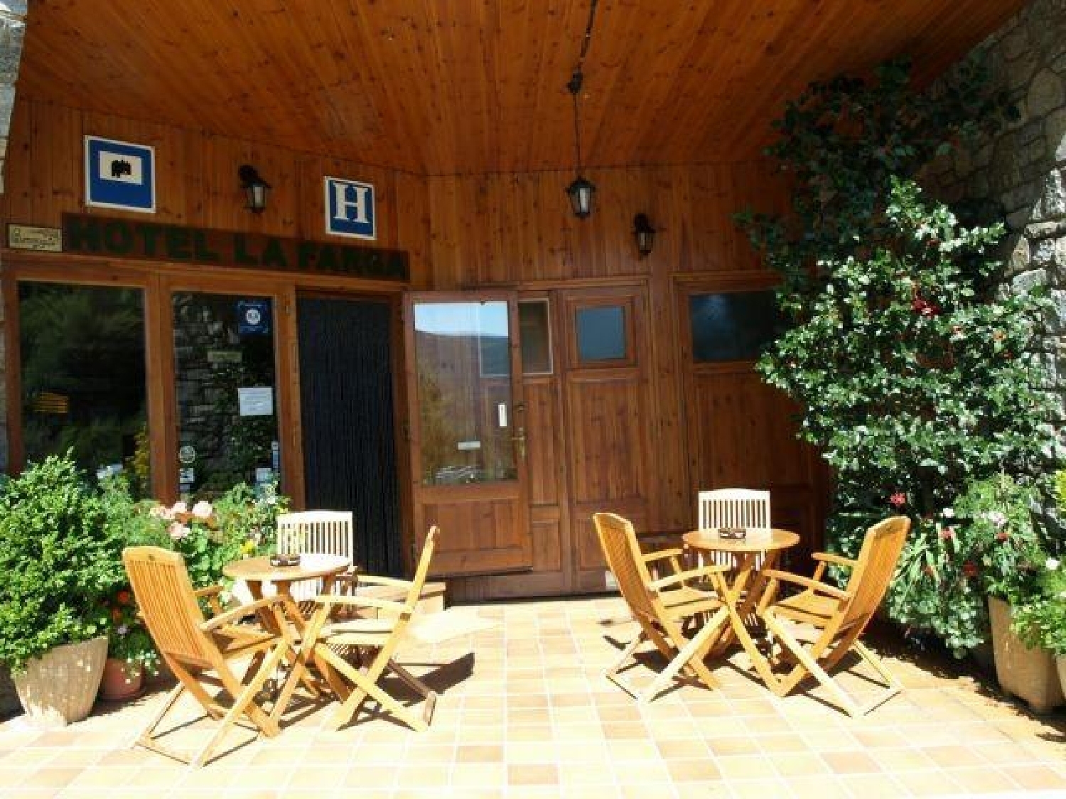  till salu hotell Riberal Ripollès 7