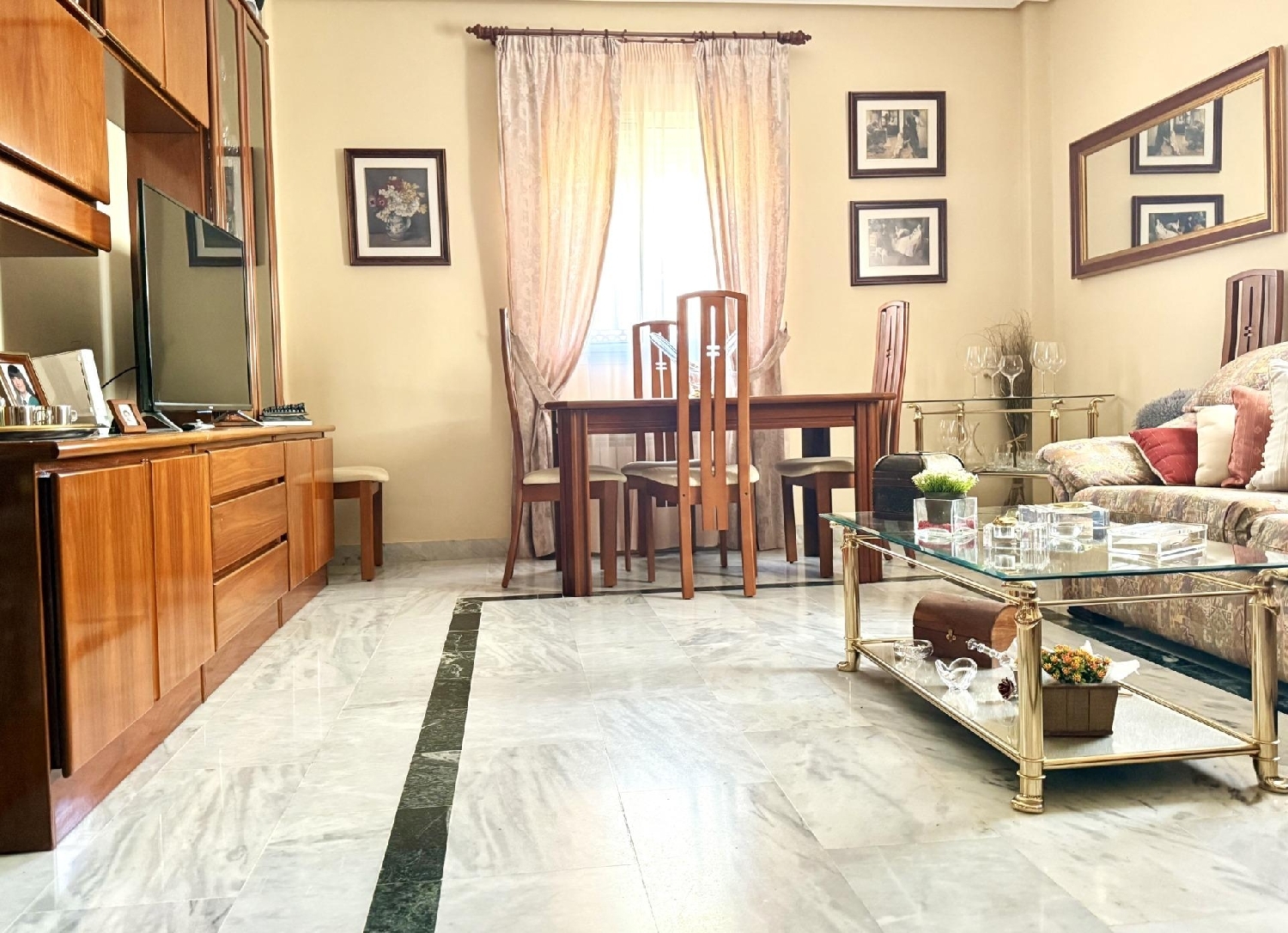  till salu hus Alameda Del Obispo Córdoba 8