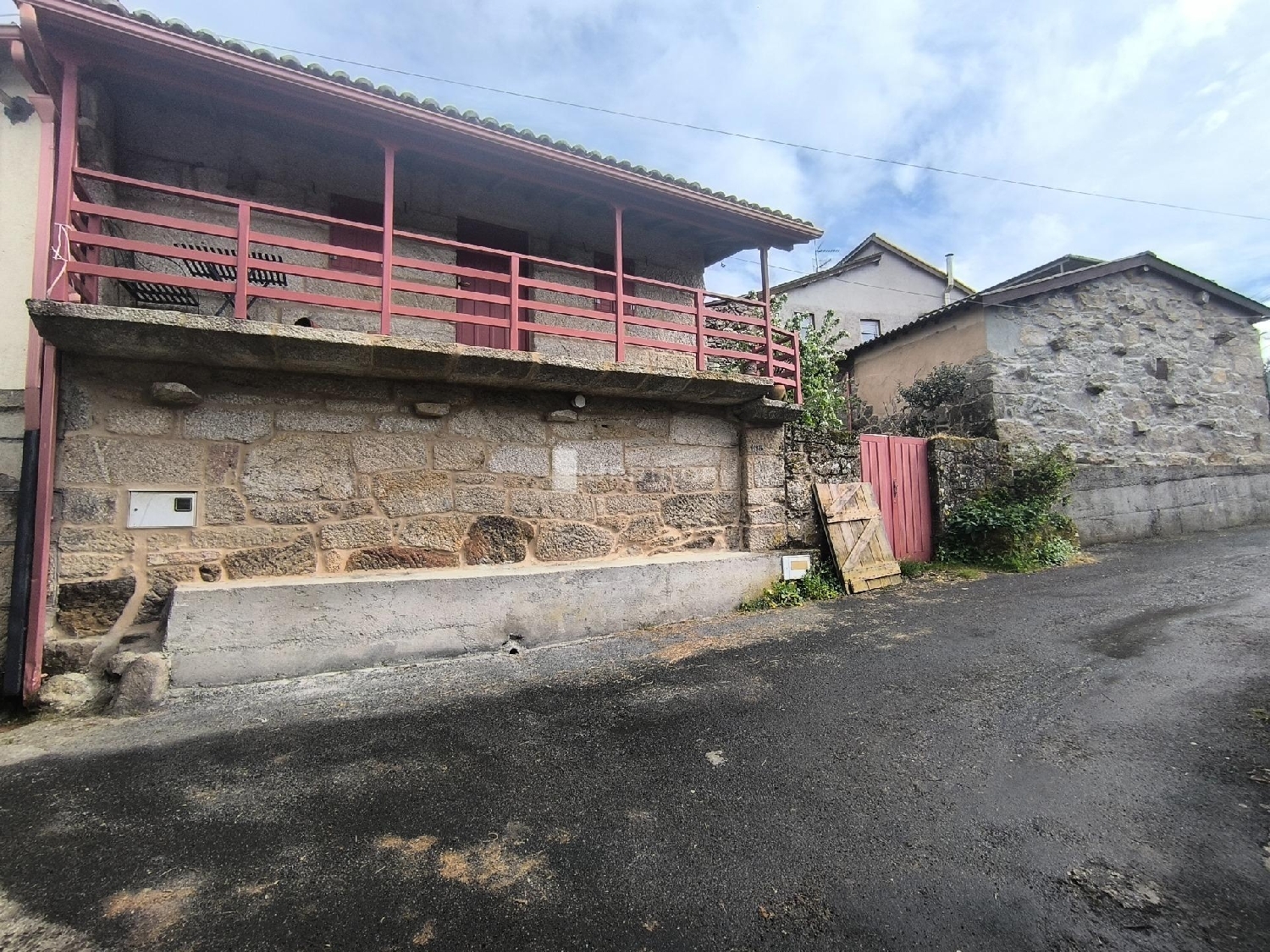  till salu hus Souto Ourense 4